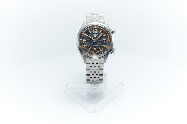 Helmsman SS 'Carbon'